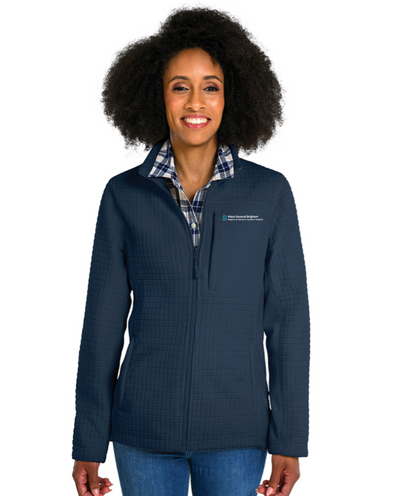 Hospital General Brigham Faulkner de Massachusetts - Chaqueta polar texturizada Terrain para mujer (5590)