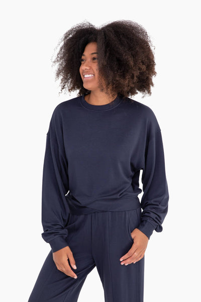 Mono B - Top de cuello redondo con mangas extragrandes para mujer (KT-B1002)
