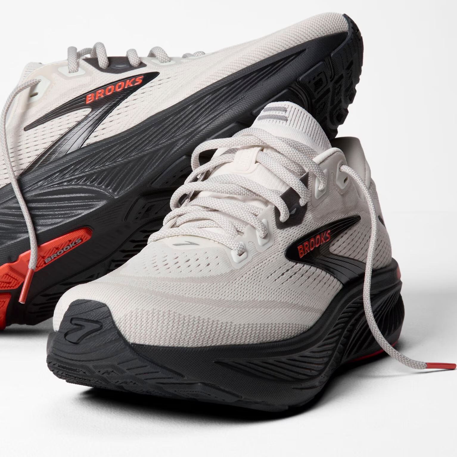 Brooks Ghost 18
