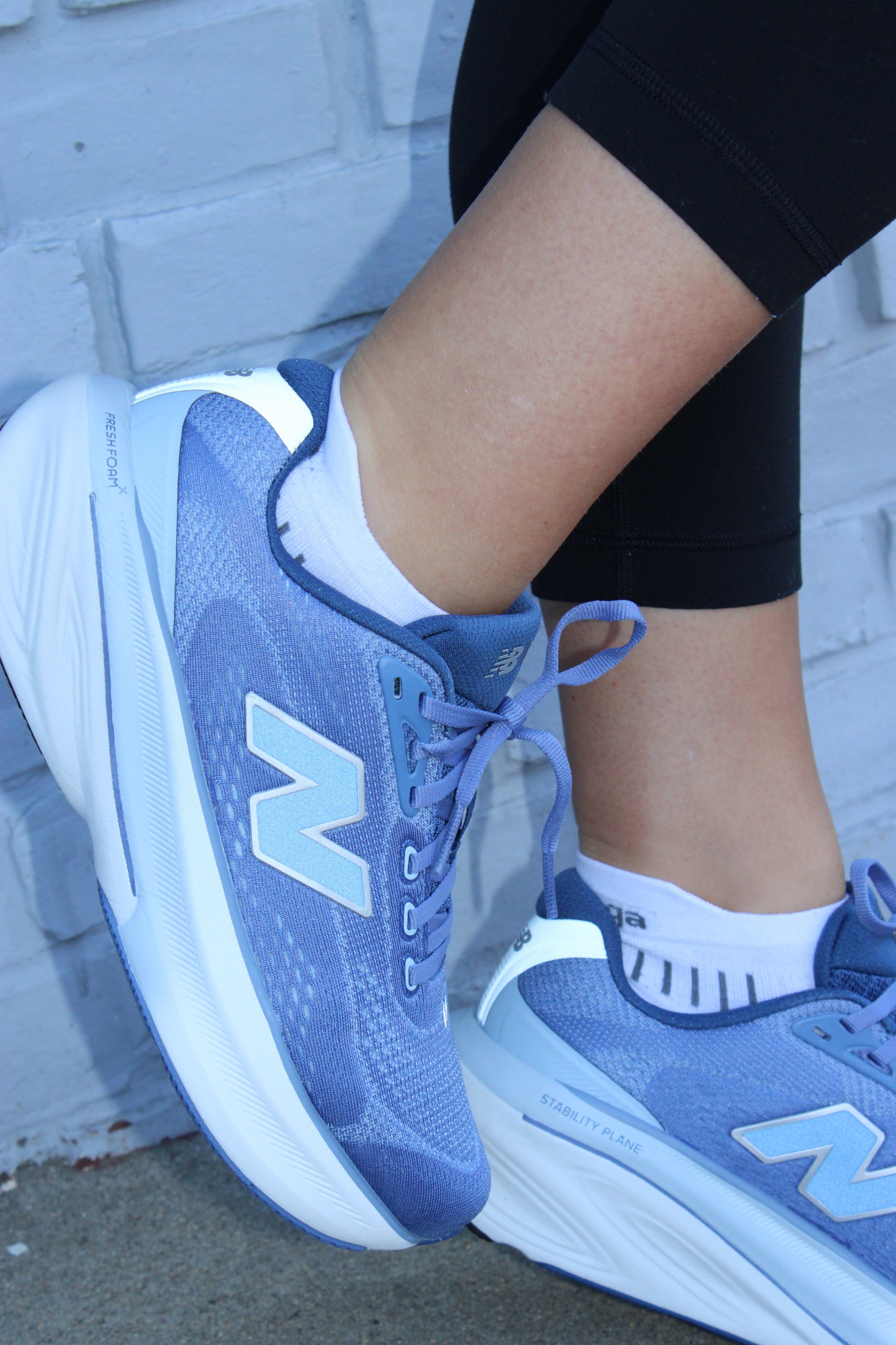 Narrow Women's Running Walking Shoes