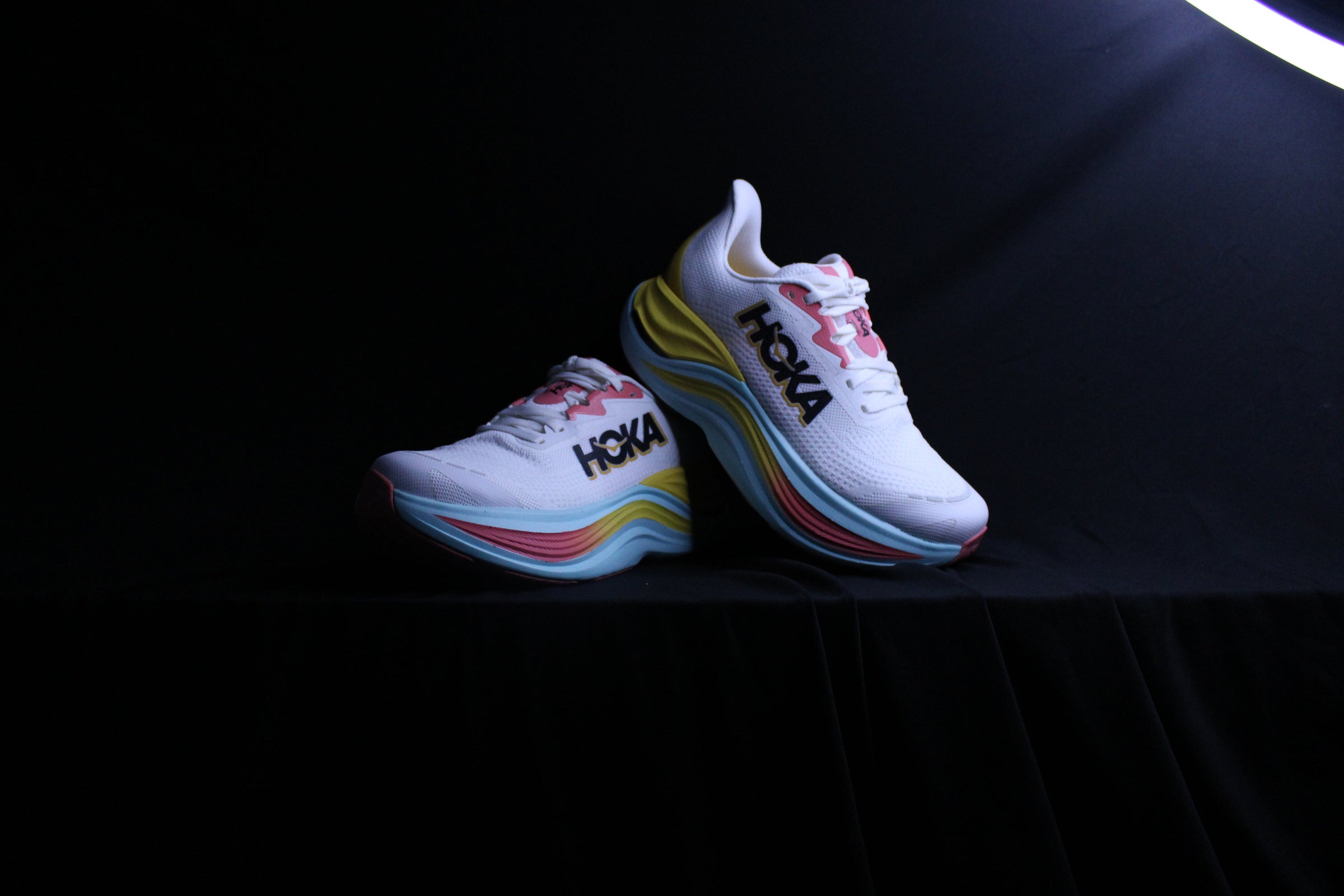 skyward x womens 9.5 blue white pink yellow