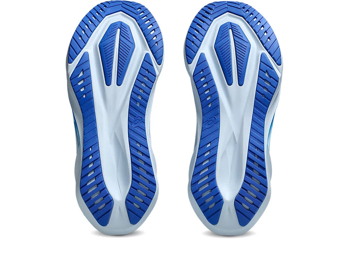 Men's Asics Novablast 5 - Black/White