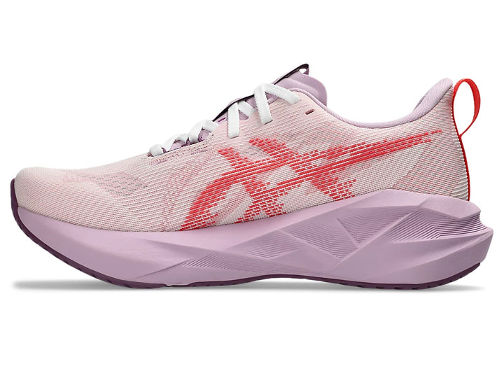 Women’s Asics Novablast 5 - White/Coral Reef