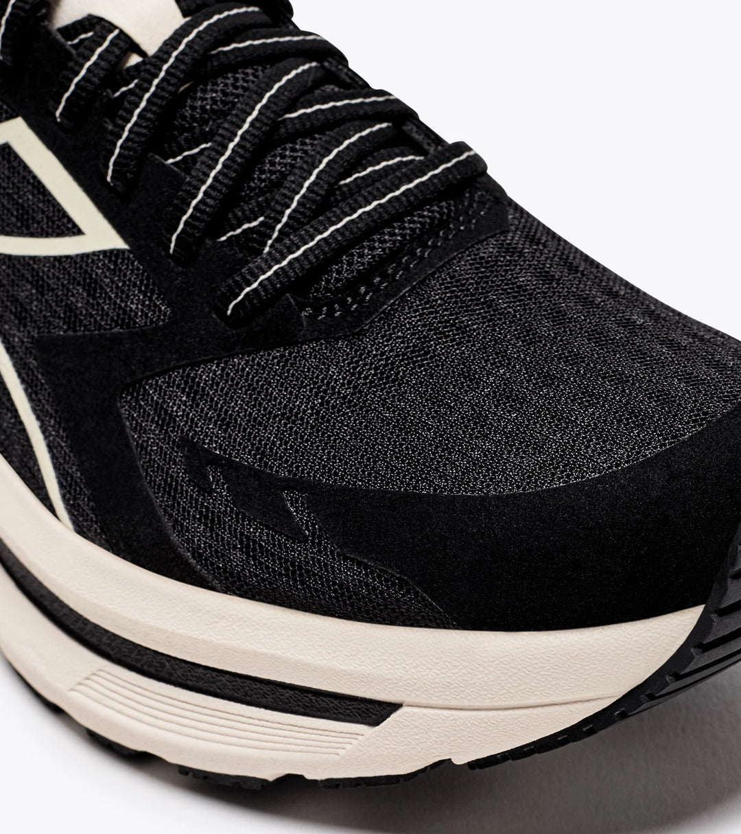 Diadora 101.180244 - Célula W Woman, color C2609 - Black/Whisper White Diadora 101.180244 - Célula W Woman, color C2609 - Black/Whisper White