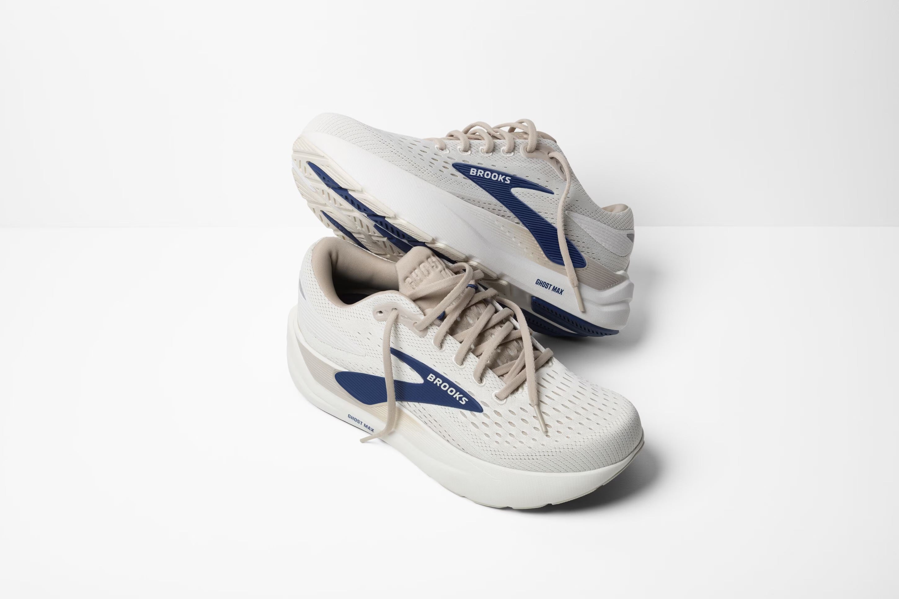 Brooks Mens Ghost Max 3 - Coconut/Chateau/Navy (1104641D173) – The