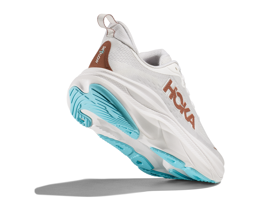HOKA Skyflow - FROST / ORO ROSA