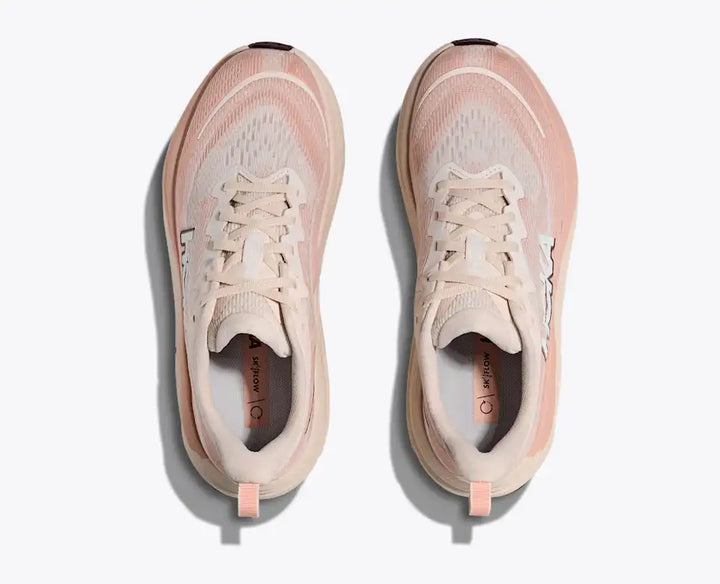 HOKA Skyflow para mujer - Crema rosa/Latte rosa (Ancho)