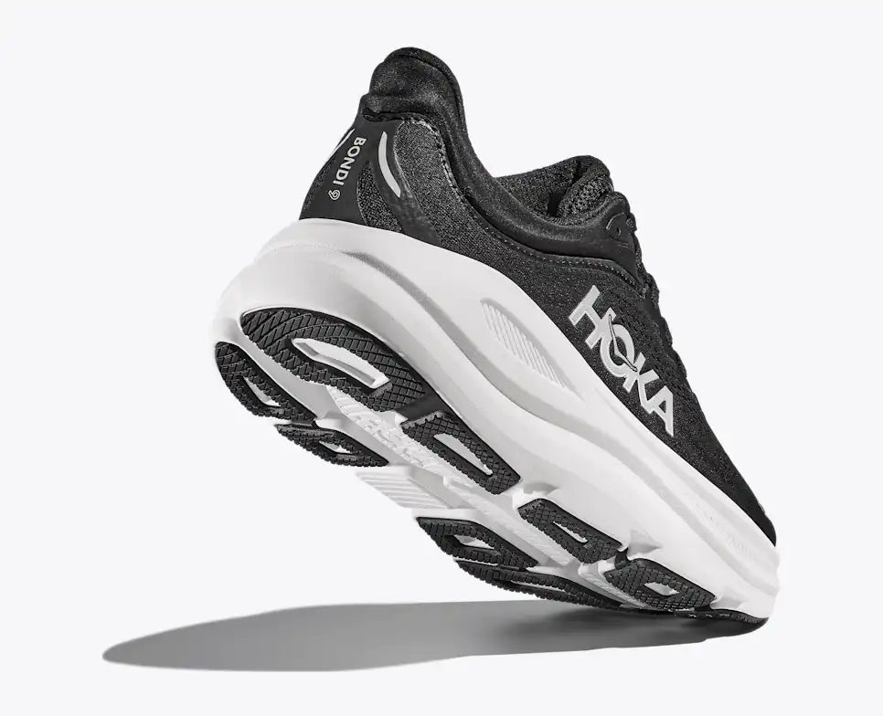 HOKA Bondi 9 para hombre - NEGRO/BLANCO (Extra ancho)