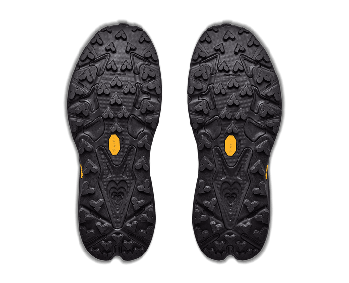 HOKA Women's Speedgoat 7 - BLACK / CARBON BLACK