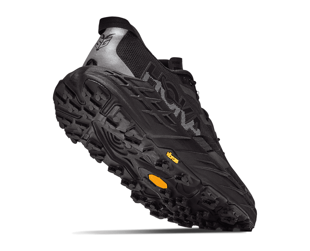 HOKA Men's Speedgoat 7 - BLACK / CARBON BLACK (Wide)