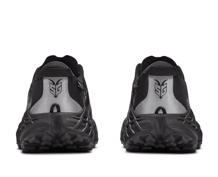 HOKA Women's Speedgoat 7 - BLACK / CARBON BLACK (Wide)