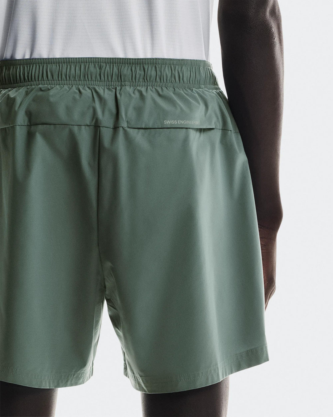 ON Men's 5" Core Shorts - Olive