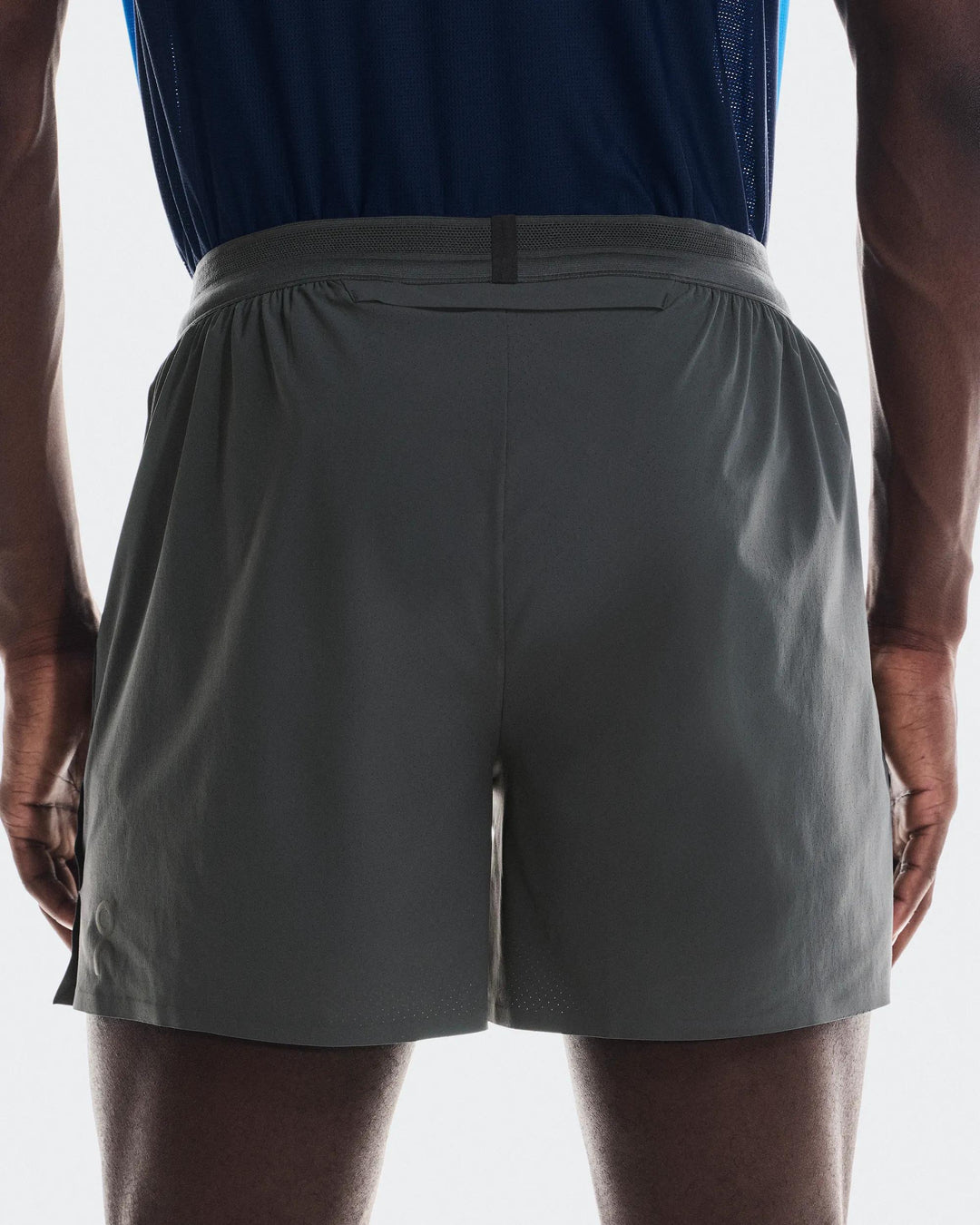 ON Men's 5" Performance Shorts - Eclipse
