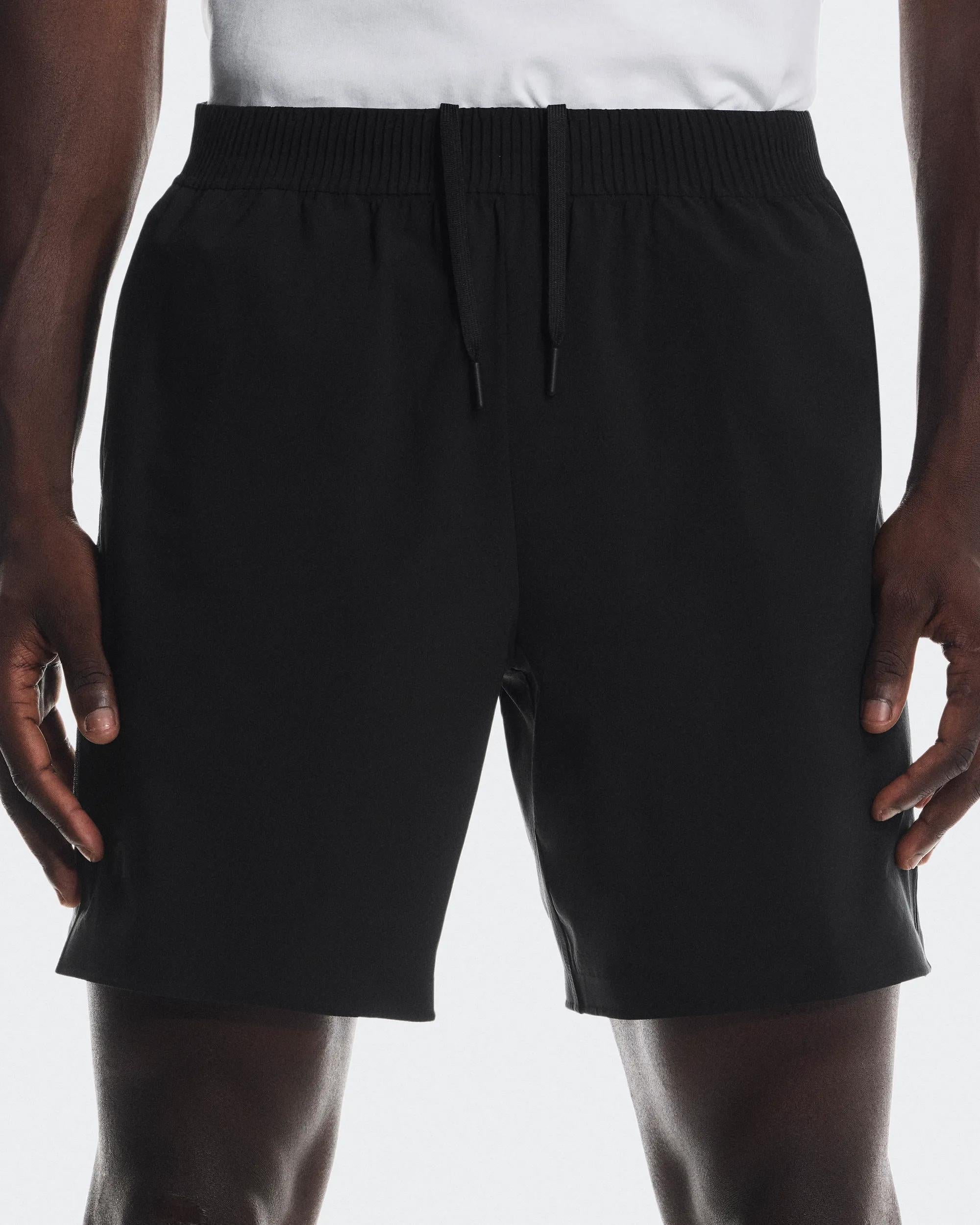【美品】On Focus Shorts メンズ XS ブラック ON Men's Focus Shorts - Black – The Run House