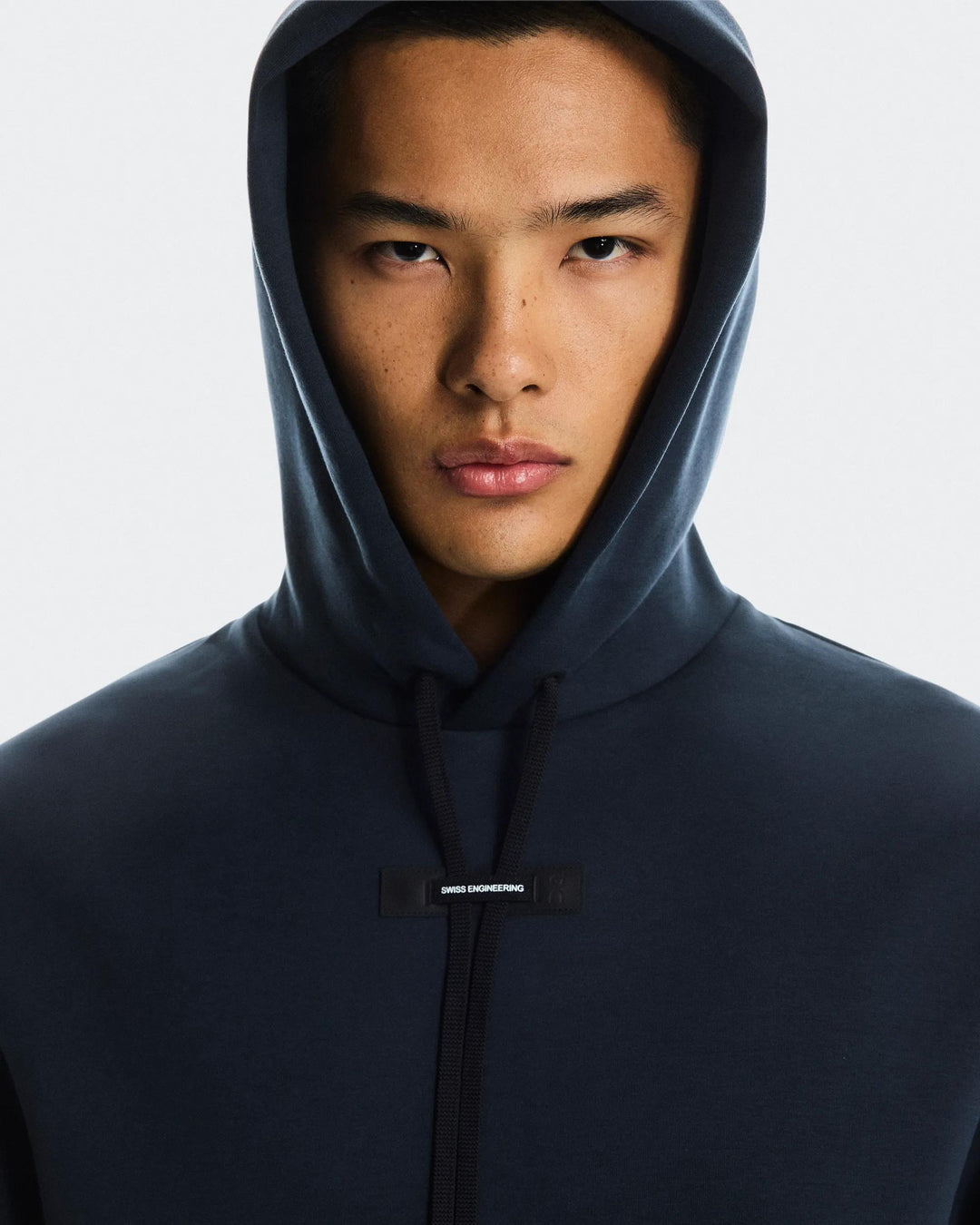 ON Men's Focus Tech Hoodie - Navy