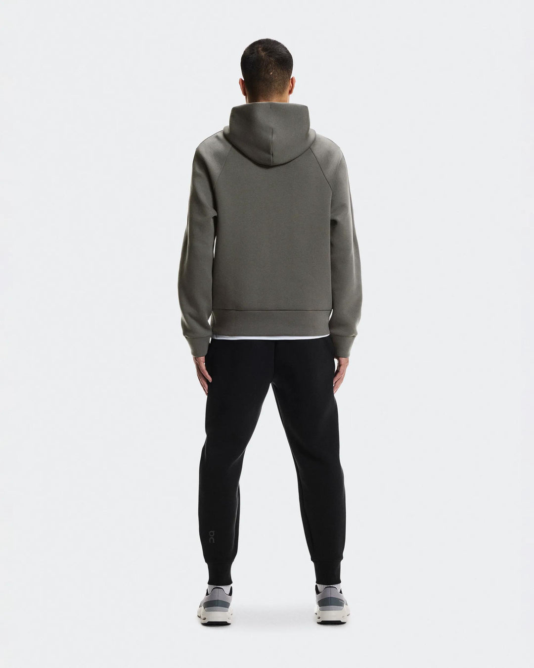ON Men's Focus Tech Hoodie - Shadow