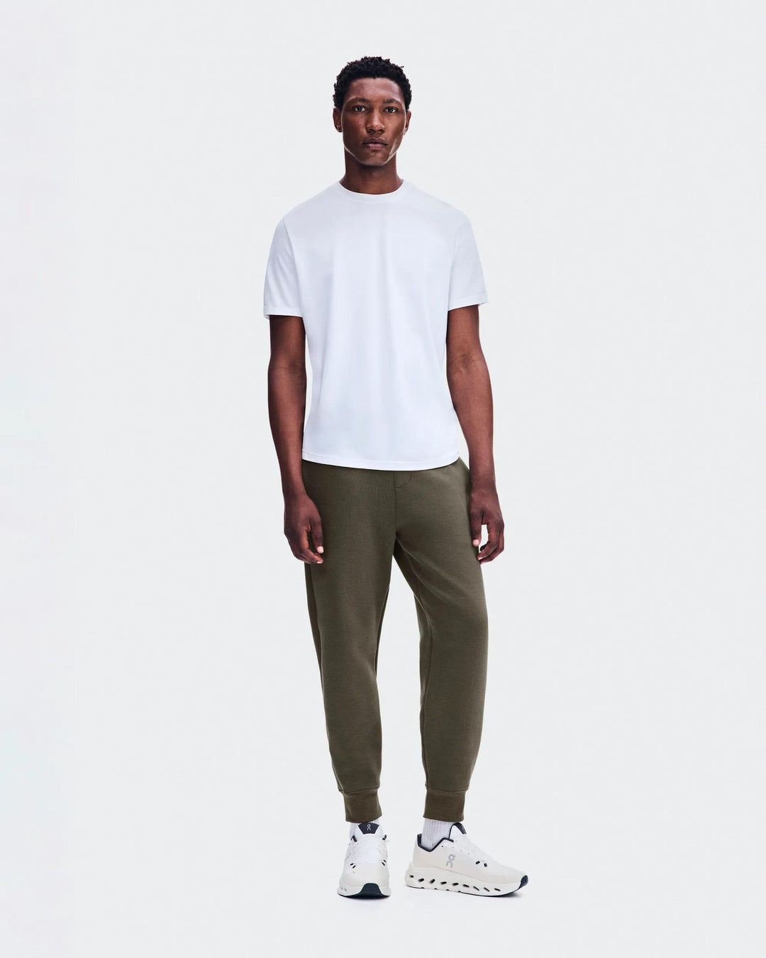 ON Men's Focus Tech Sweatpants - Bark