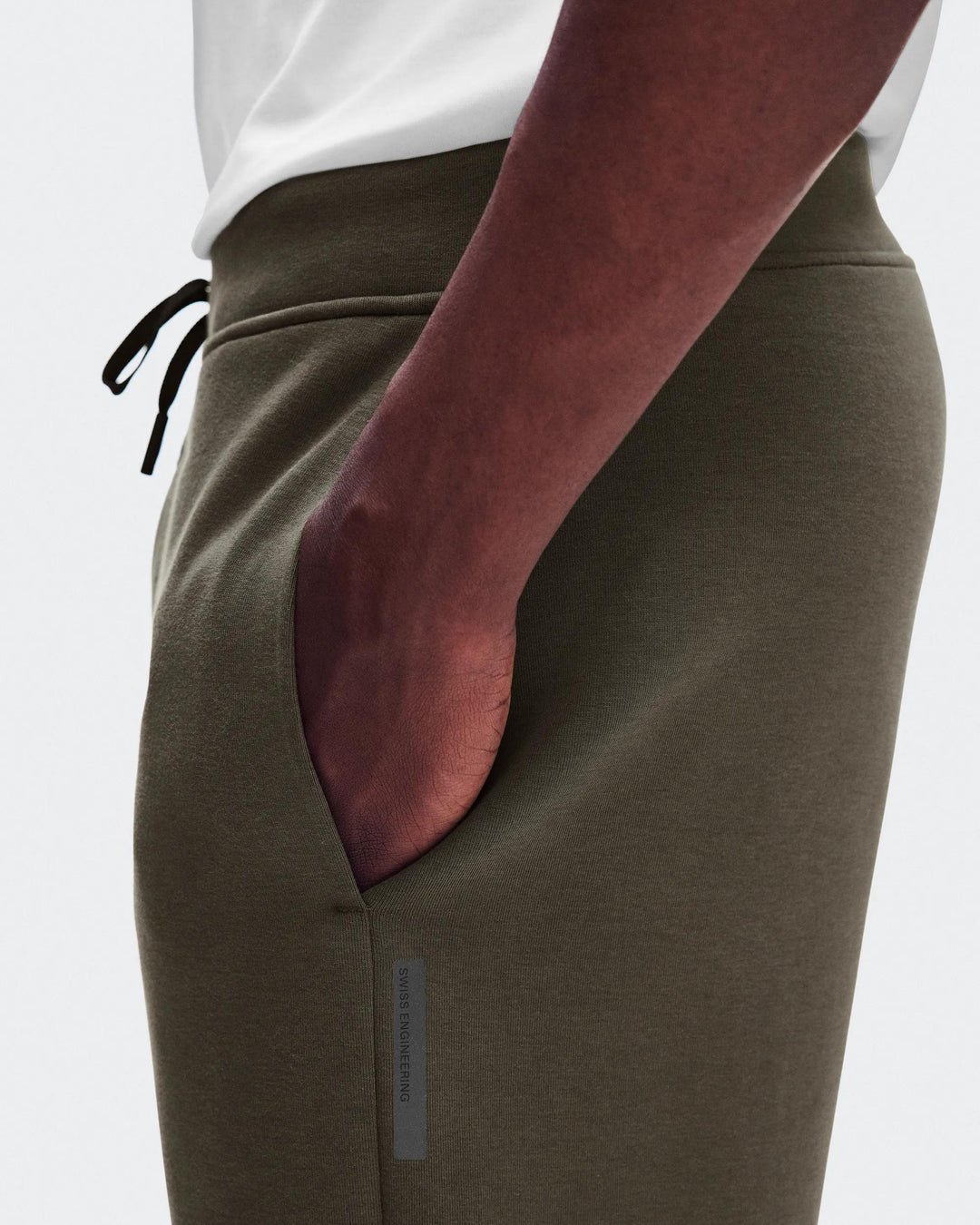 ON Men's Focus Tech Sweatpants - Bark