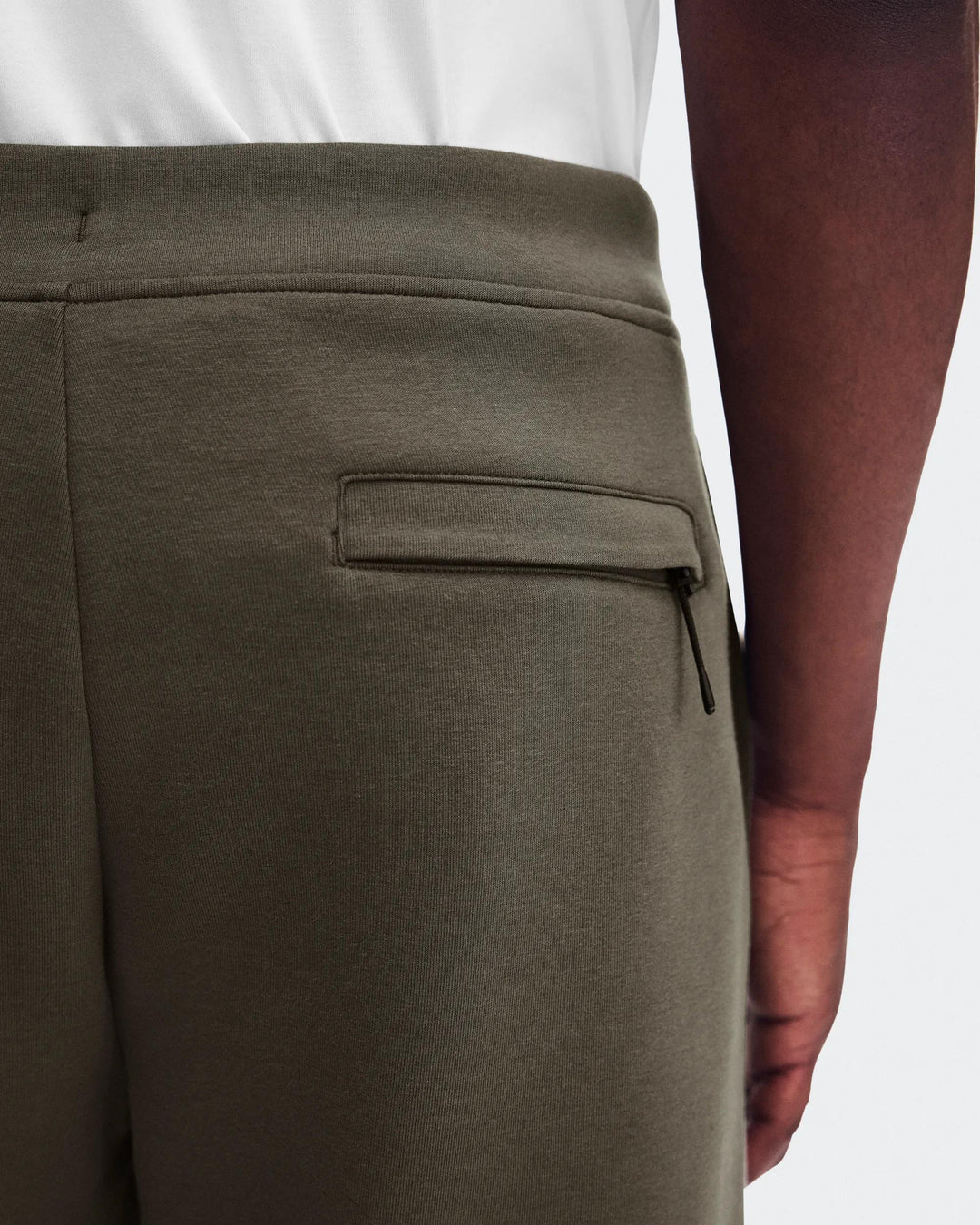 ON Men's Focus Tech Sweatpants - Bark