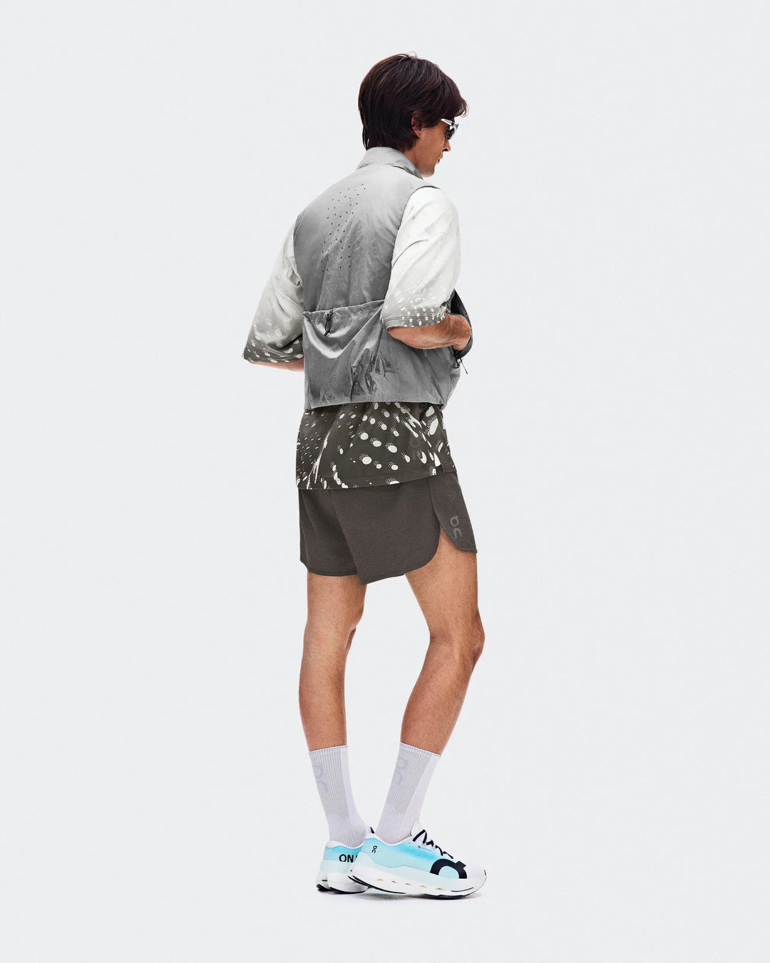 ON Men's Performance Volt Vest - Glacier