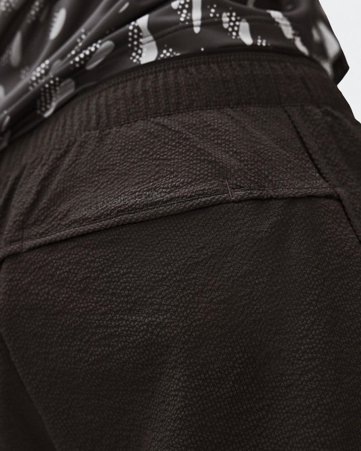 ON Men's Performance Volt Shorts - Espresso