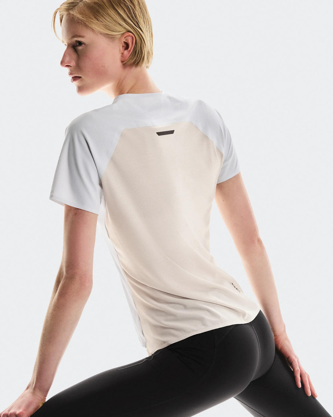 ON Women's Performance-T 3 - White Silver
