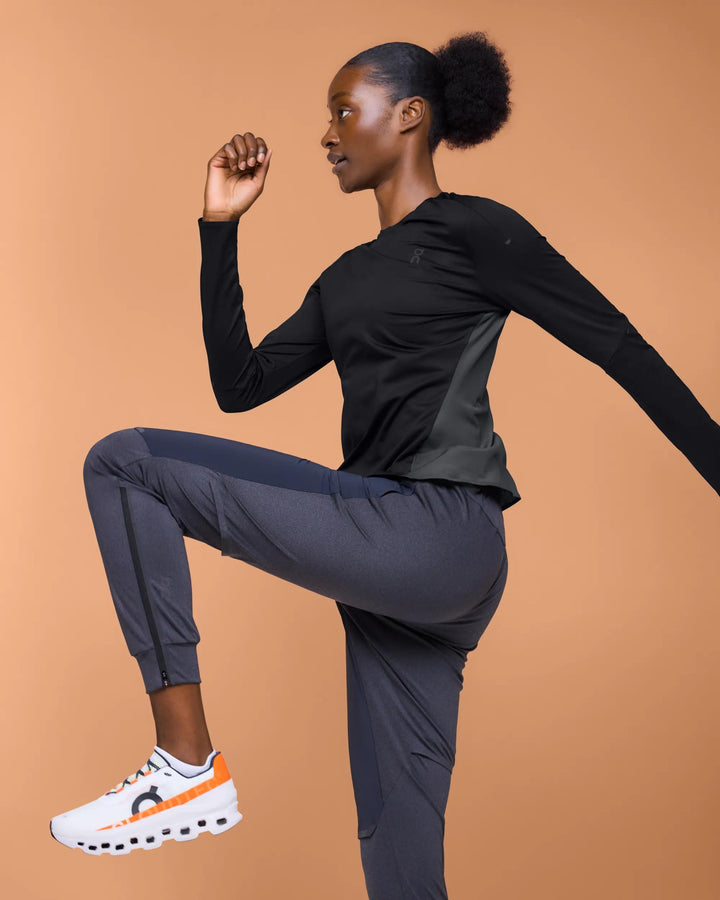 ON Women's Performance Long-T 2 - Black Eclipse