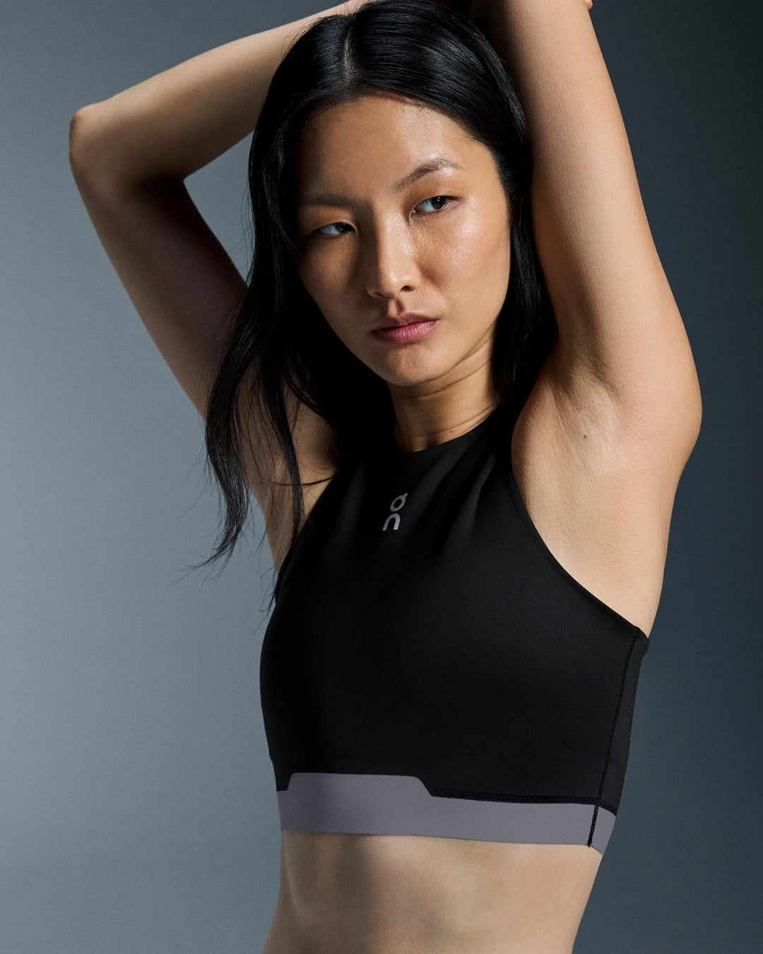 ON Women's Train 2-in-1 Crop - Black