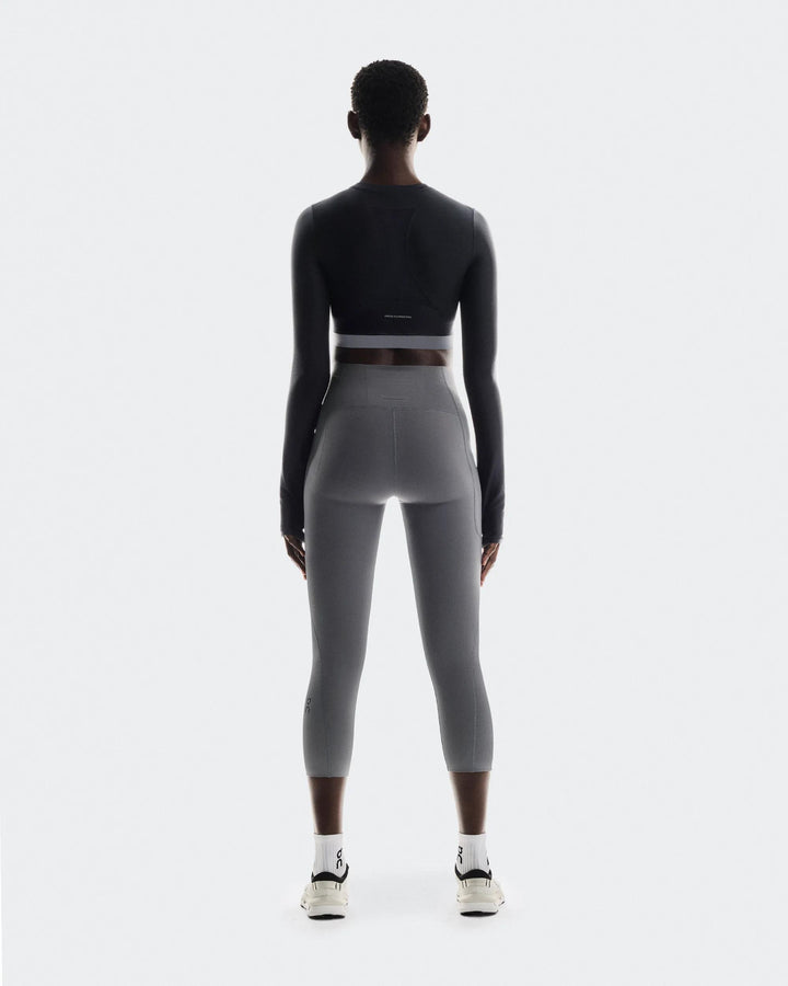 ON Women's Train Long Sleeve Crop - Black