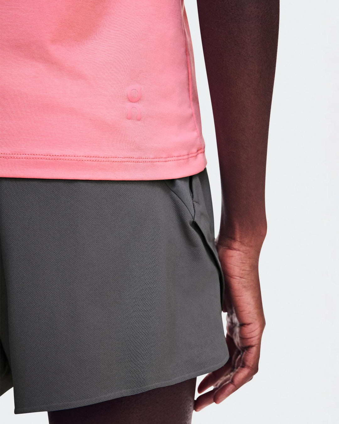 ON Women's Focus-T - Magnolia