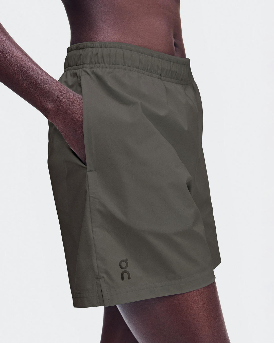 ON Women's 5" Core Shorts - Eclipse