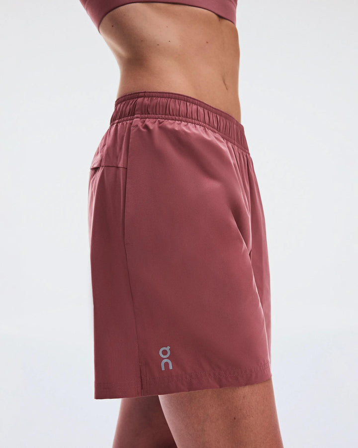 ON Women's 5" Core Shorts - Barberry