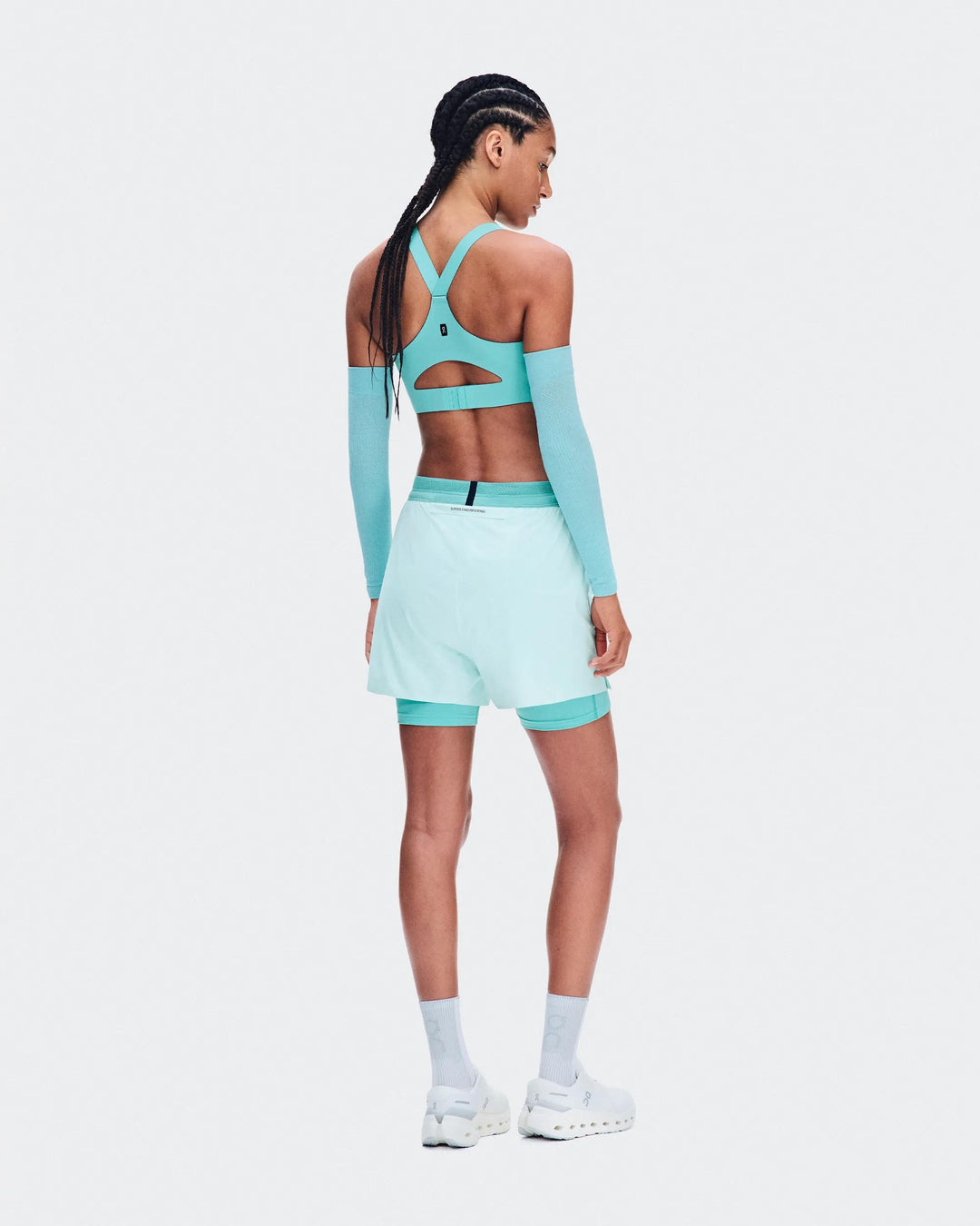 ON Women's Endurance Bra Zip - Aquamarine