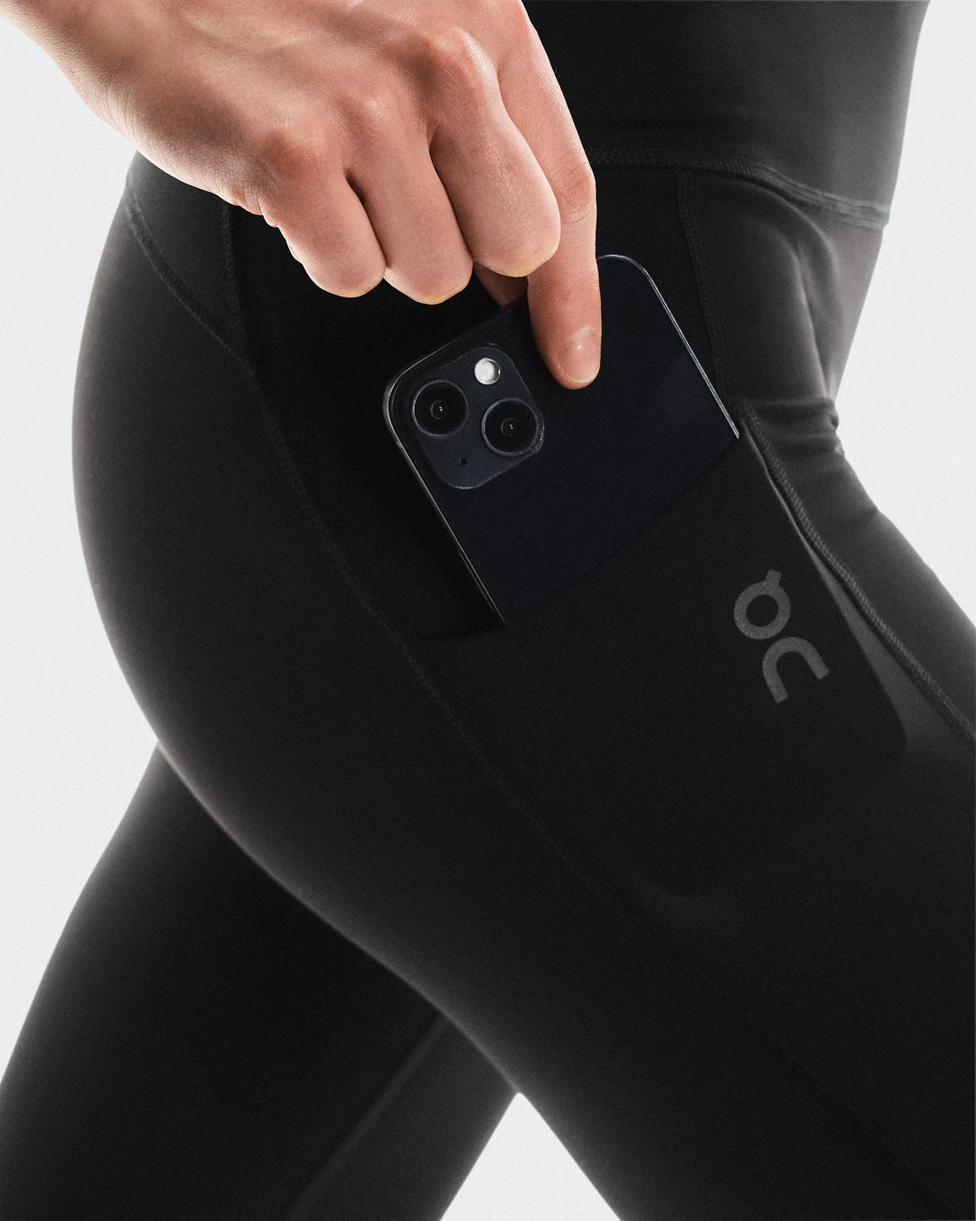 ON Women's Performance Tights Winter - Black