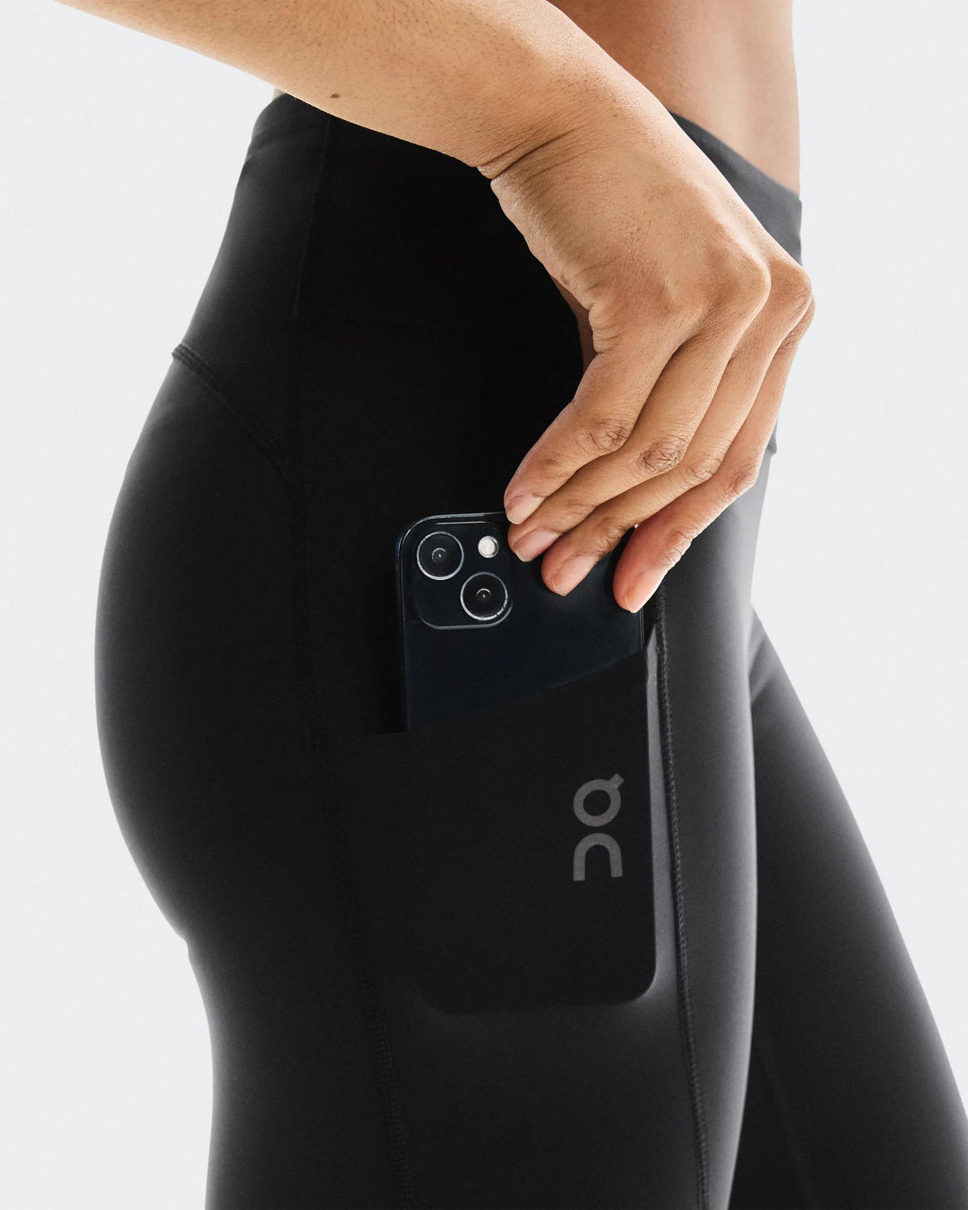 ON Women's Performance Tights 7/8 - Black