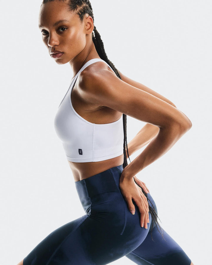 ON Women's Train Bra - White