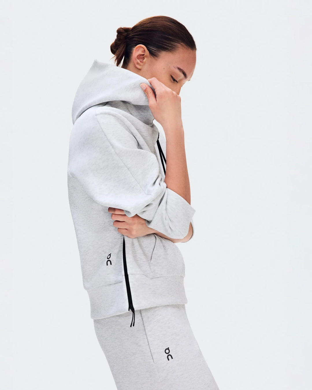 ON Women's Focus Tech Hoodie - Crater