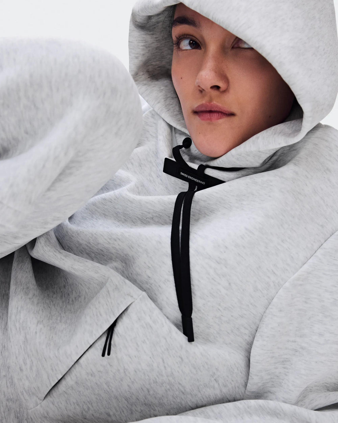 ON Women's Focus Tech Hoodie - Crater