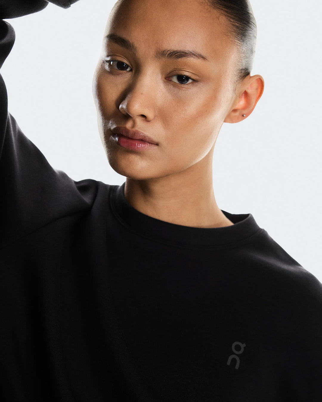 ON Women's Focus Tech Crew - Black