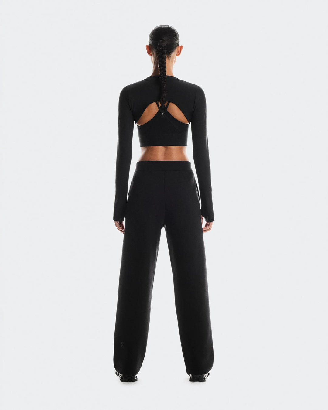 ON Women's Focus Tech Sweatpants - Black