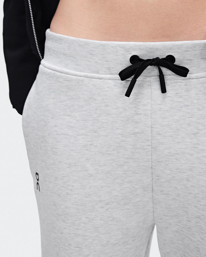 ON Women's Focus Tech Sweatpants - Crater