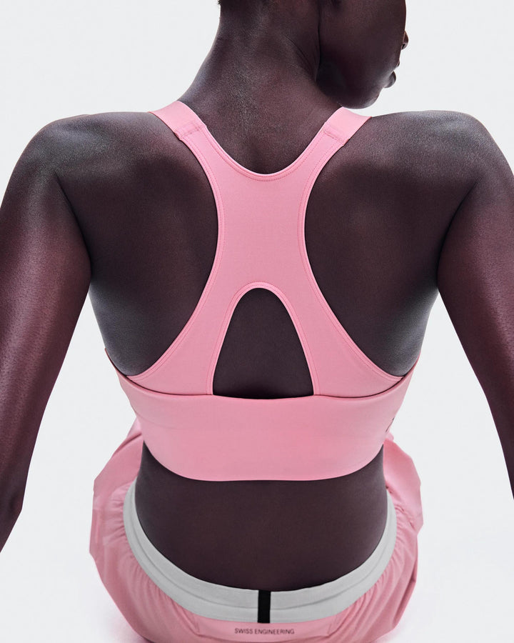 ON Women's Performance Crop - Magnolia