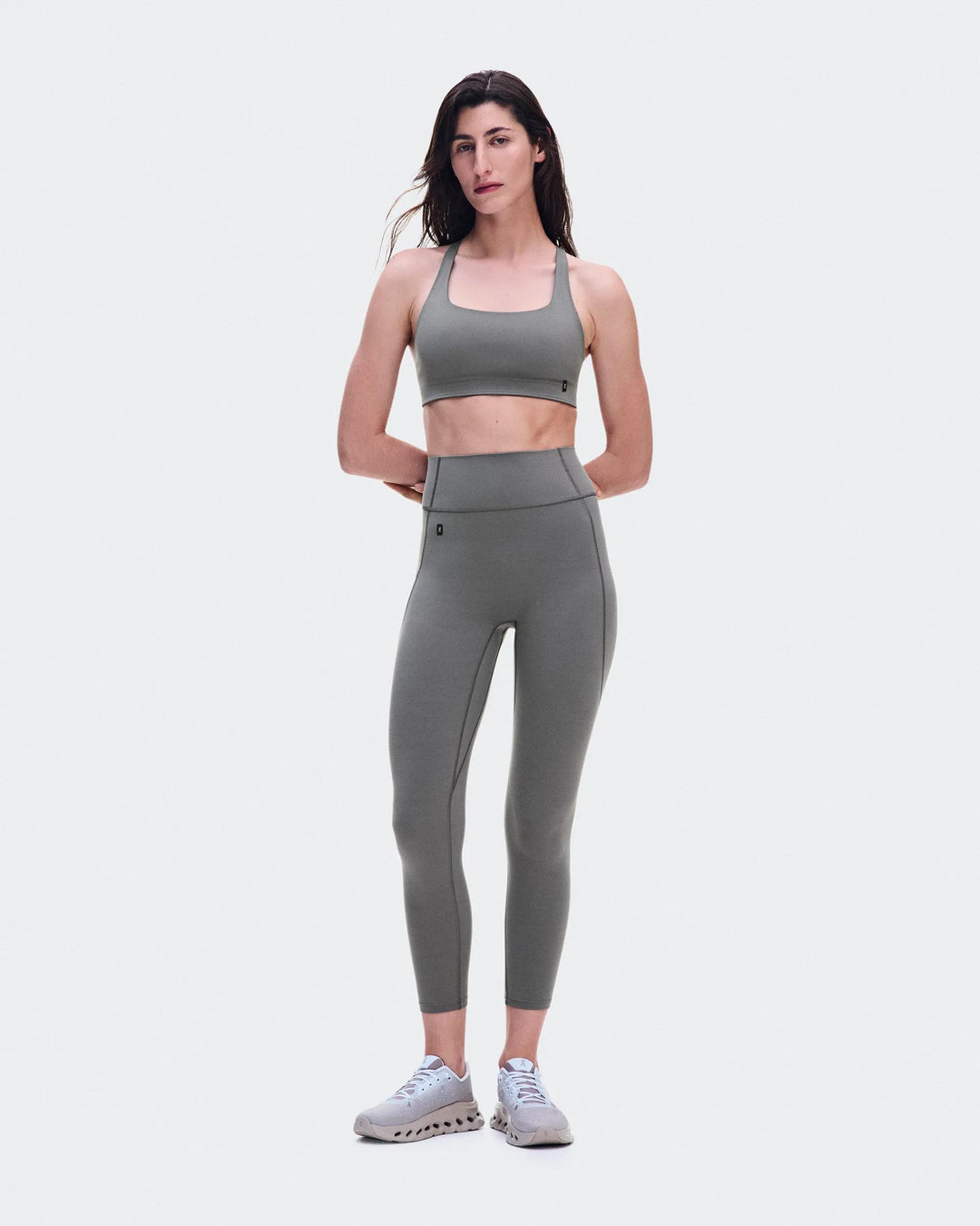 ON Women's Studio Tights 7/8 - Ember