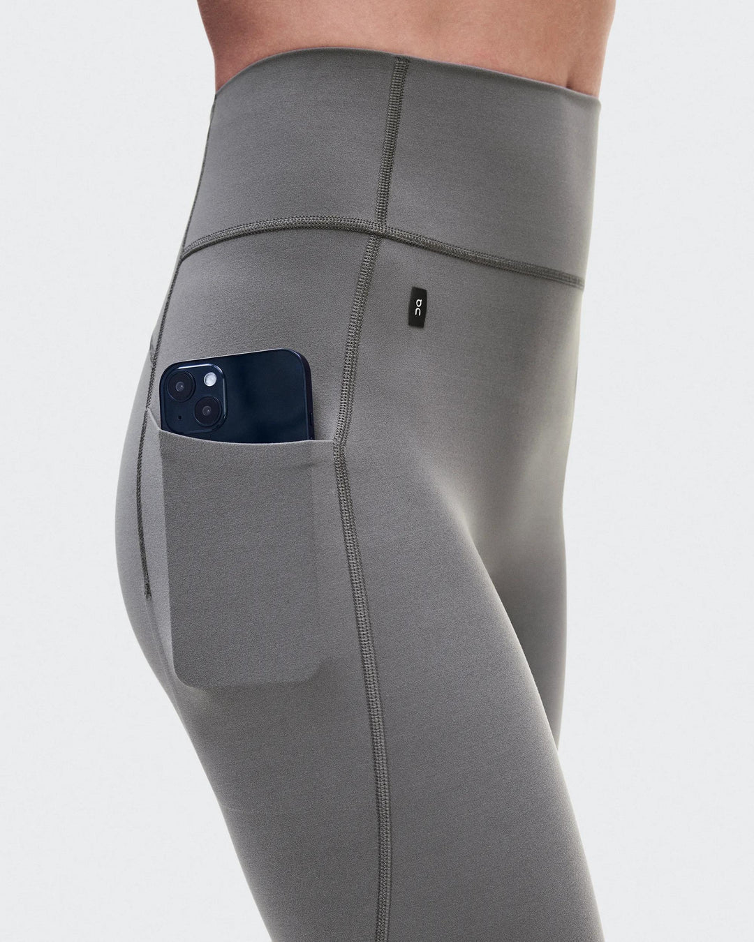 ON Women's Studio Tights 7/8 - Ember