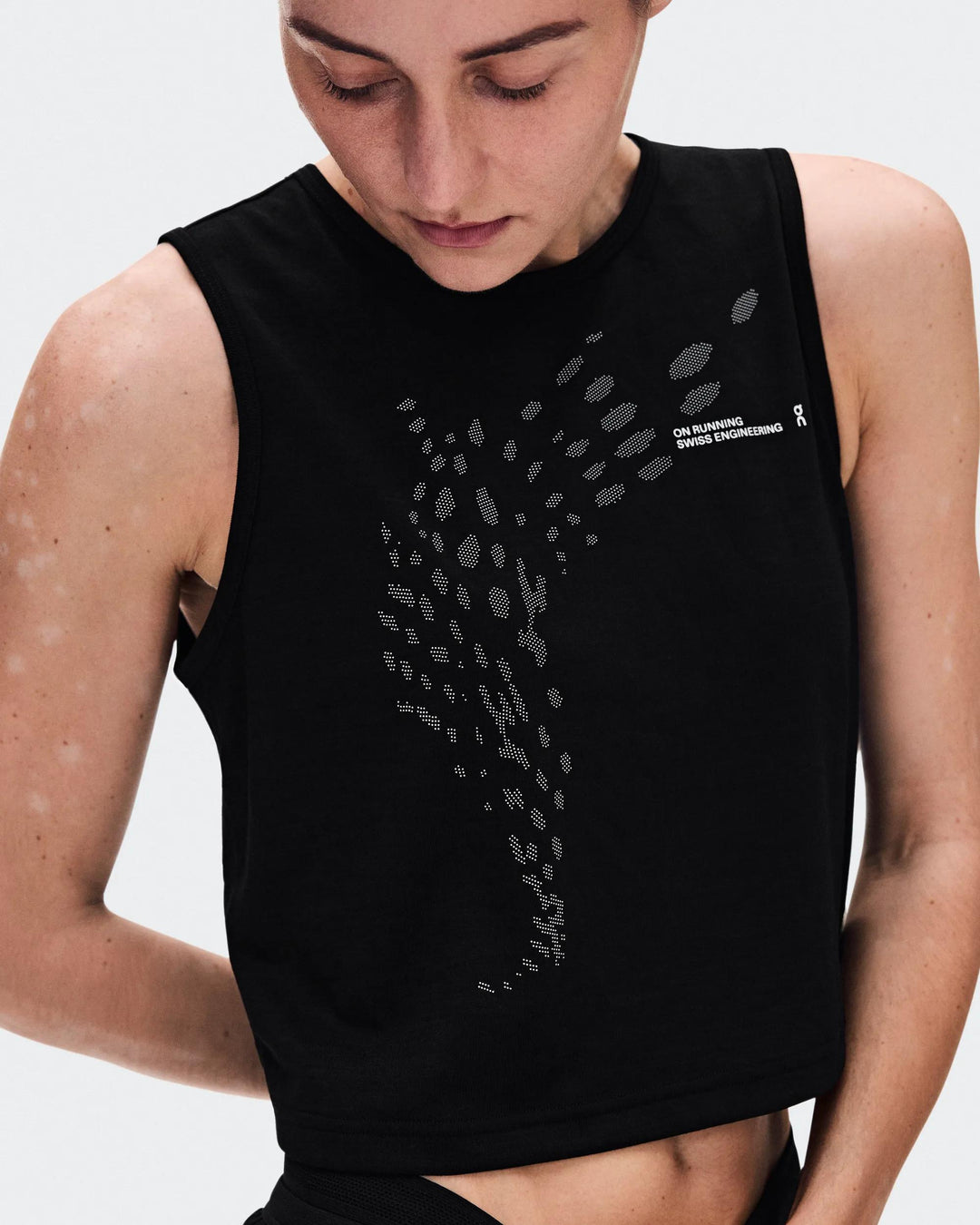 ON Women's On Run Tank - Black