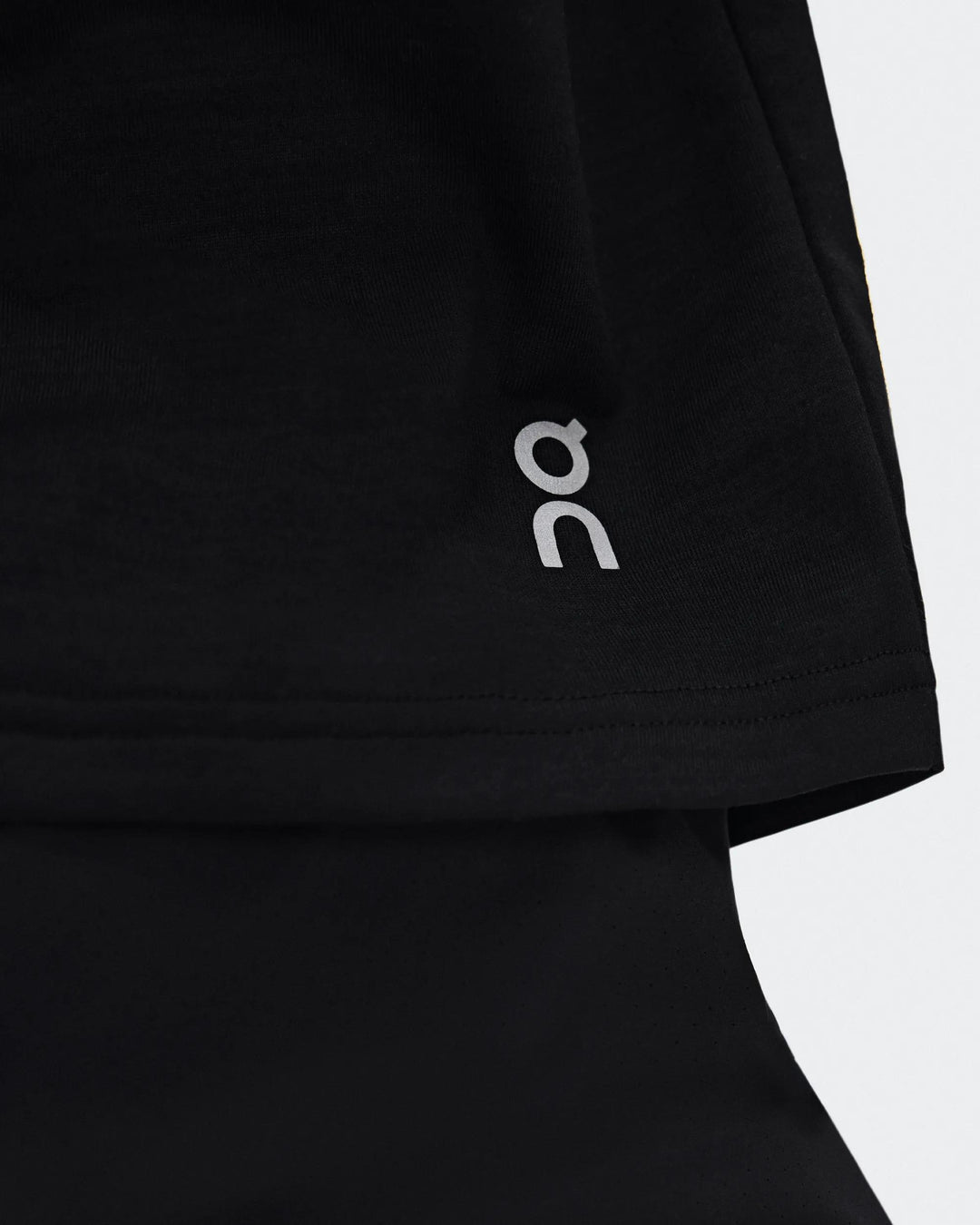 ON Women's On Run-T - Black