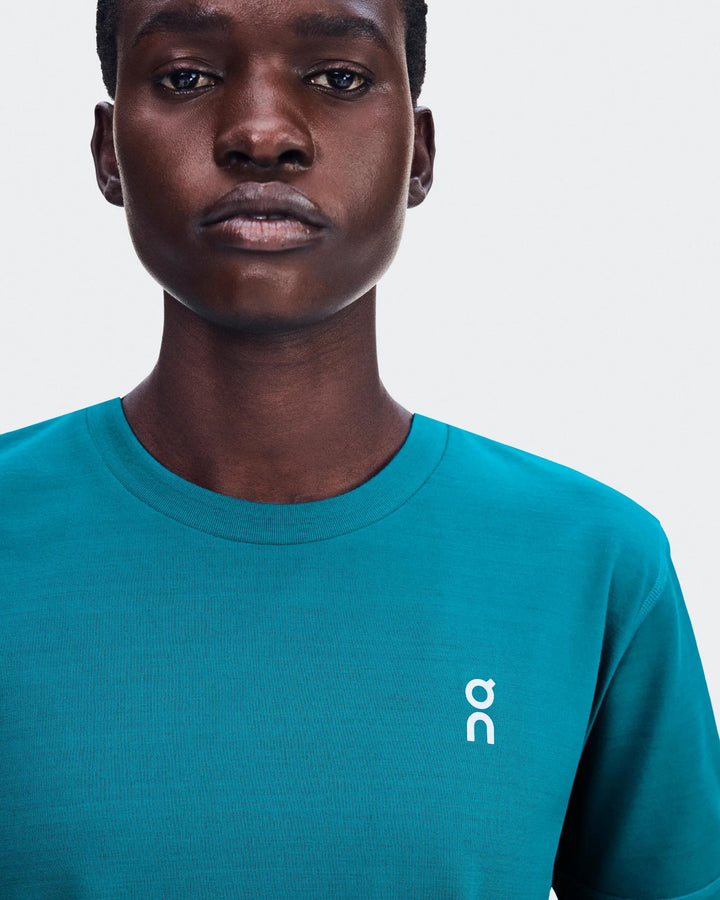 ON Women's Train-T Crop - Abyss
