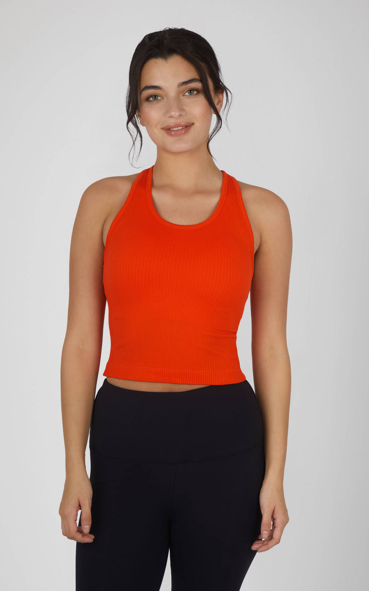 90 Degree by Reflex - Camiseta sin mangas con espalda nadadora y sujetador interior Essential Rib para mujer