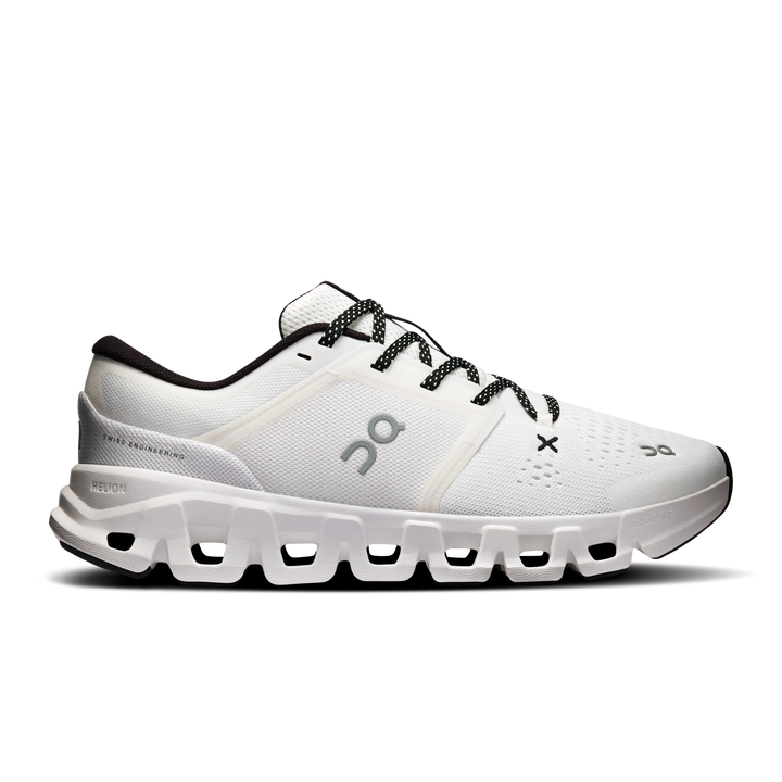 ON Women's Cloud X 5 - White Black