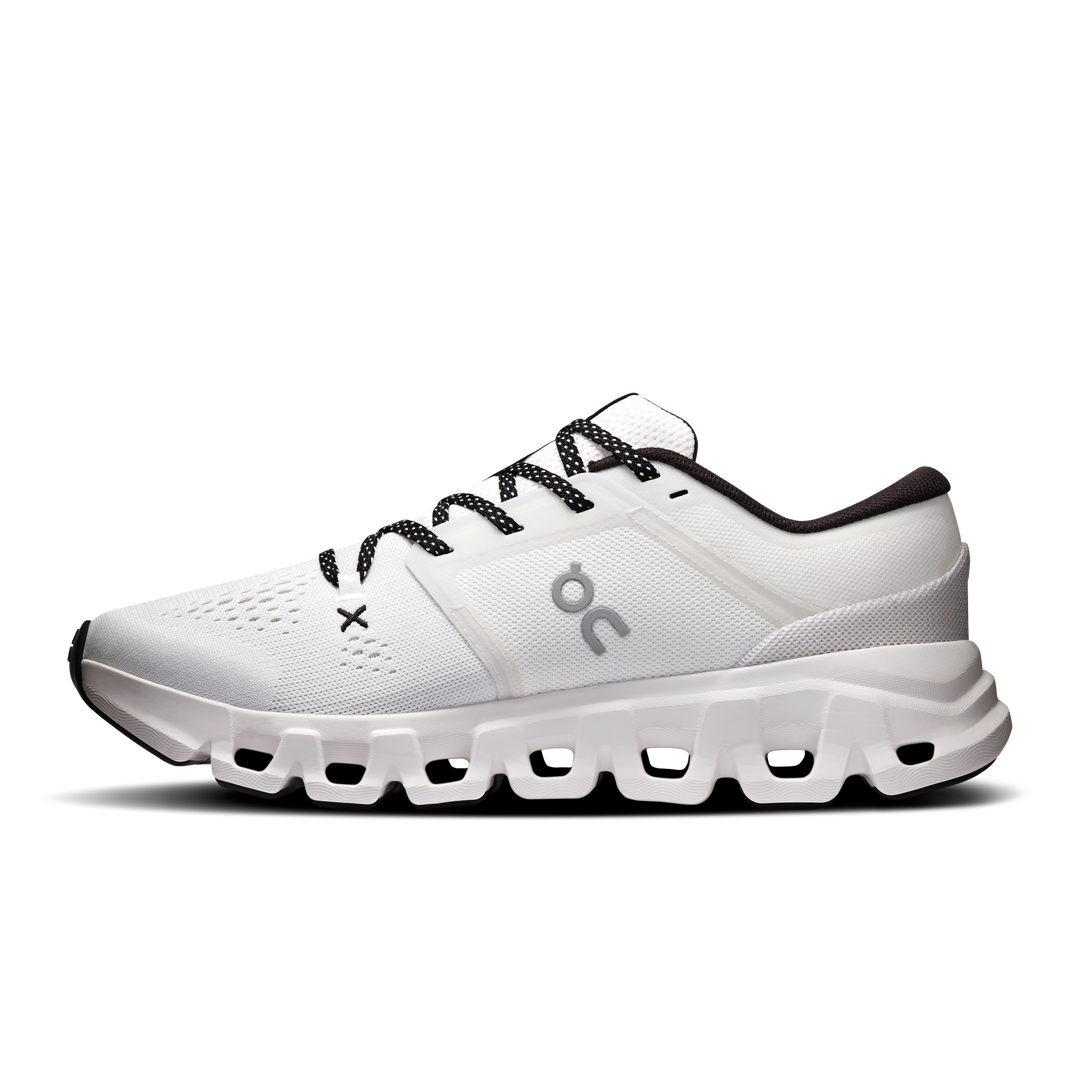 ON Women's Cloud X 5 - White Black